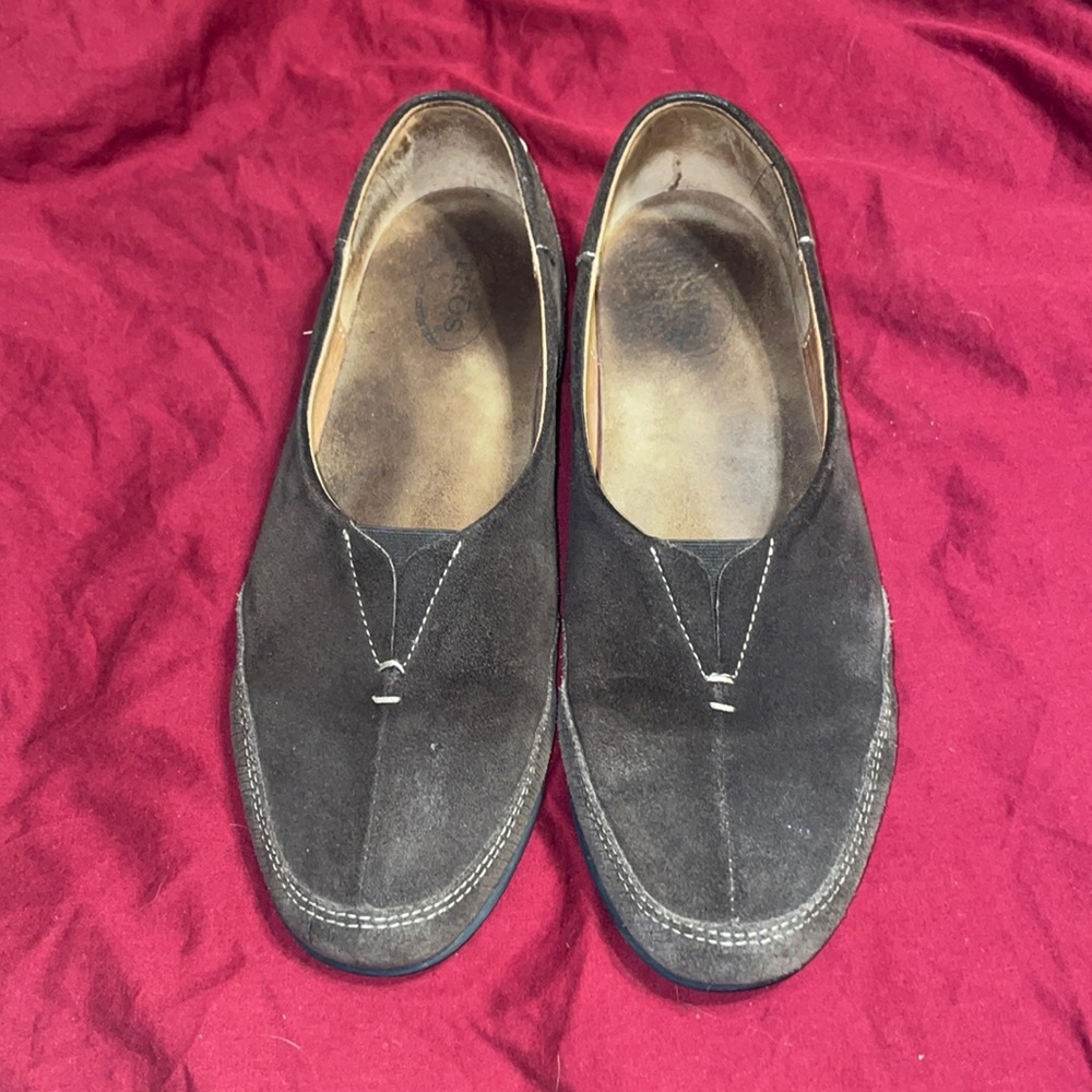 Taos Marvy size EU 40 chocolate genuine suede loafer slip on with leather lining
